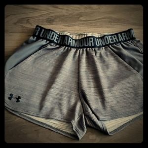 UA RUNNING SHORTS